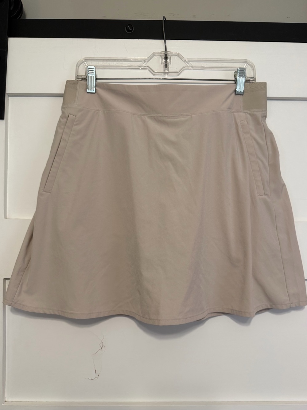 Athleta Beige Tan Athletic Skort Size 10